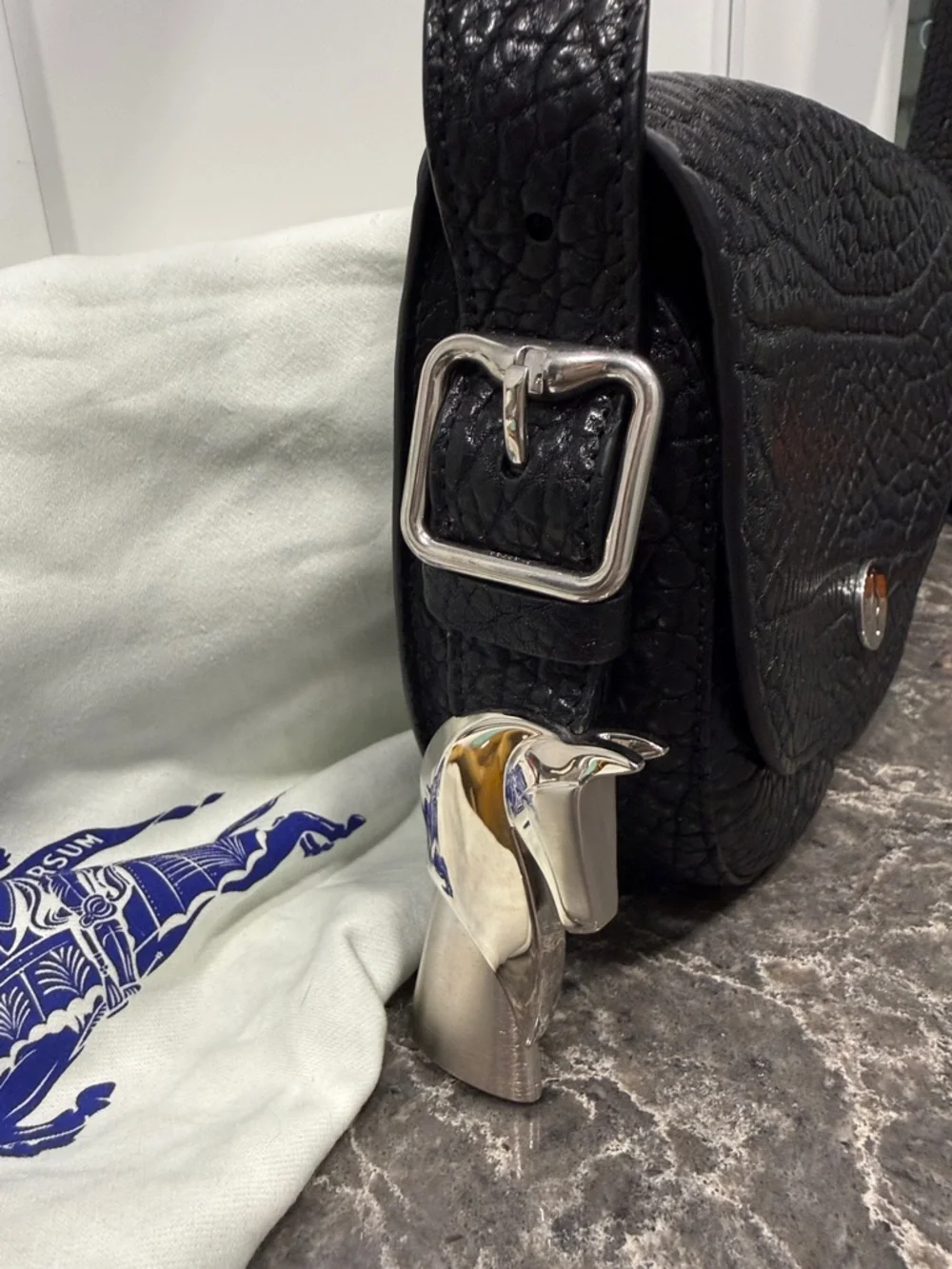 Black Leather Crossbody Shoulder Bag - Unbranded - Picture 2 of 5